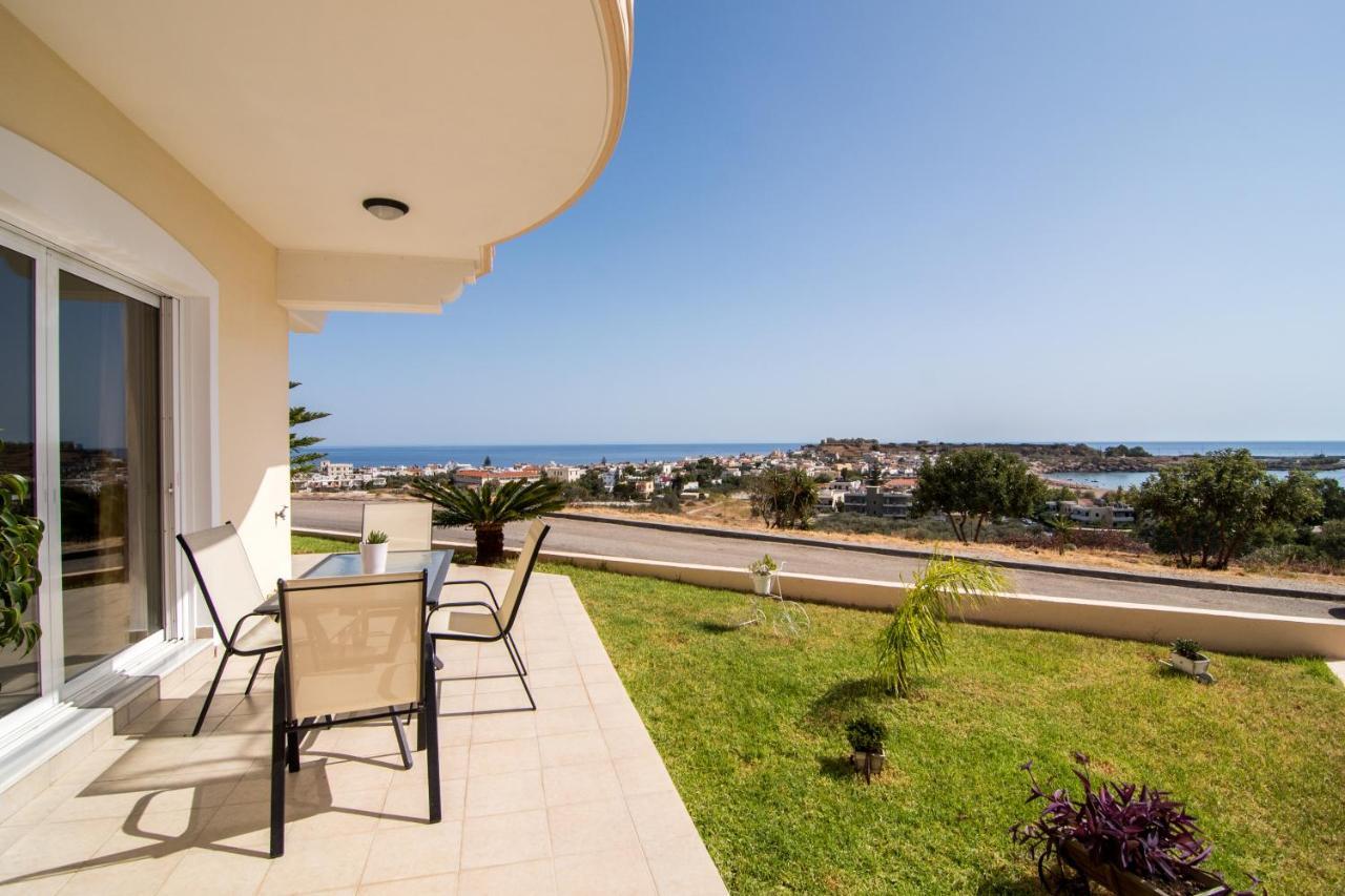 Aristea Apartments Palaiochora Habitación foto